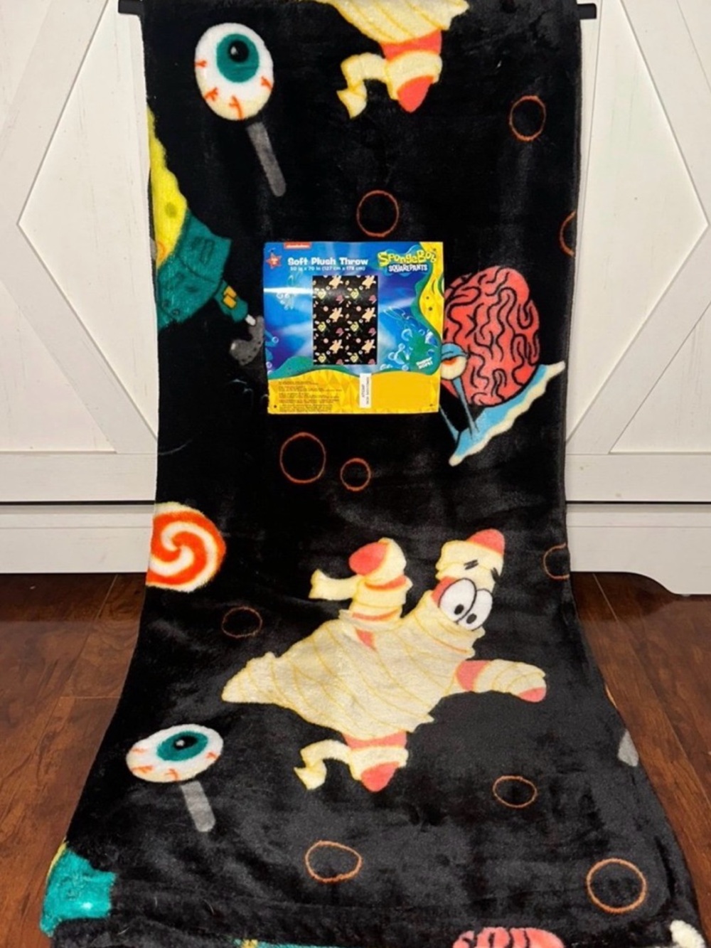 SpongeBob SquarePants Plush Throw Blanket